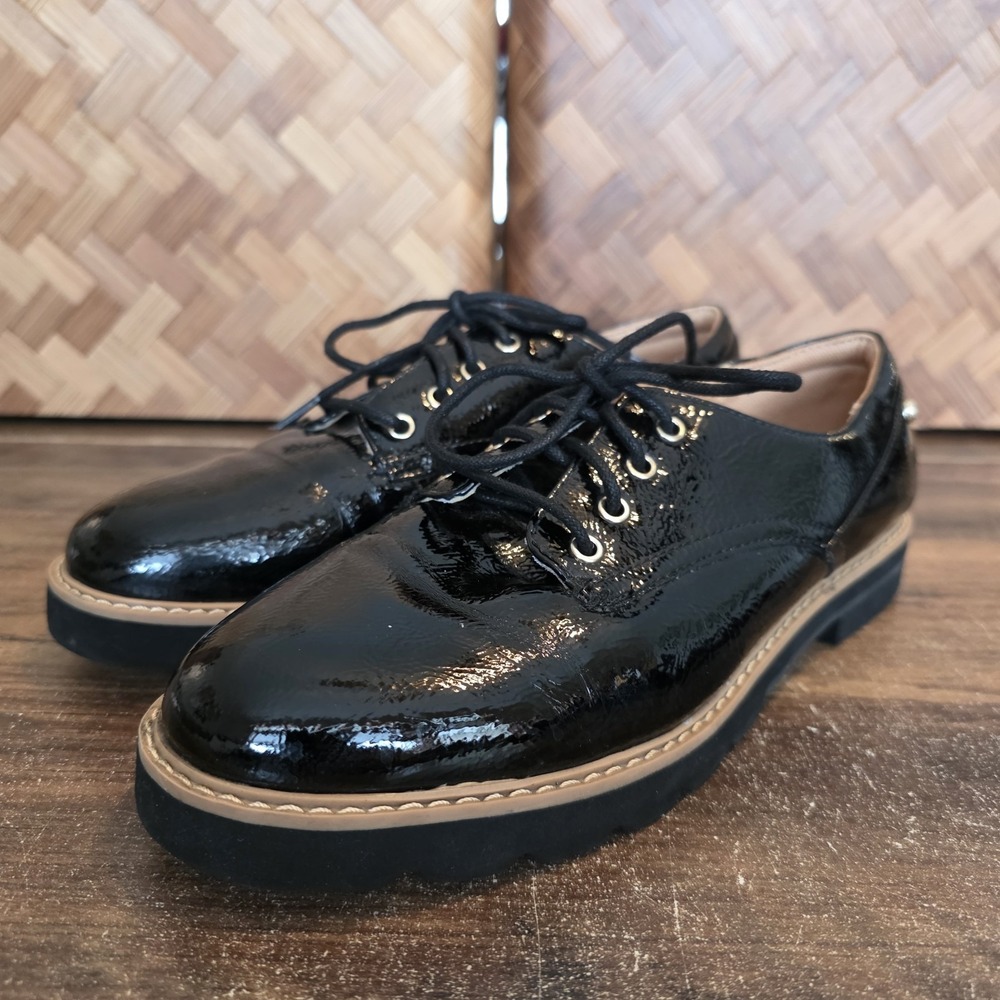 Kelly and Katie Shoes Women's Size 7.5M Black Singa Oxford Casual Shiny Classic